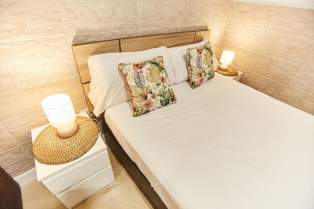 Charming House - Calm And Comfort In The Center Sevilla Eksteriør billede
