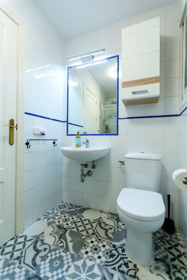 Charming House - Calm And Comfort In The Center Sevilla Eksteriør billede